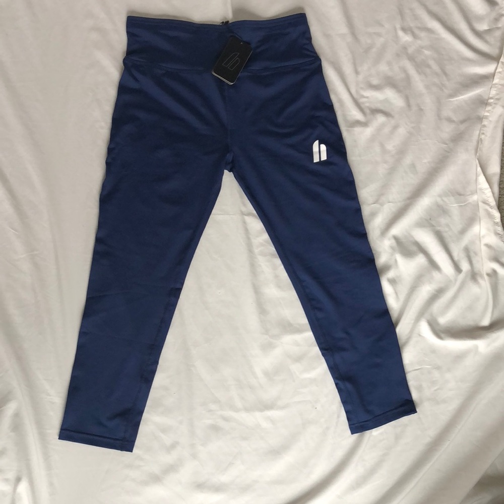 NWT Hyper Dynamix Navy Capri compression leggings SZ: L